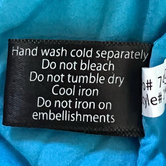 Boston Proper Women’s Turquoise & White Beaded Eyelet Blouse Medium - Picture 14 of 16